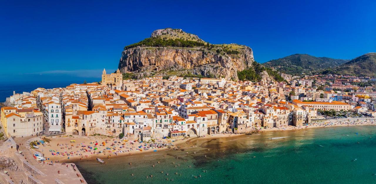 Maresole Cefalu Bagian luar foto